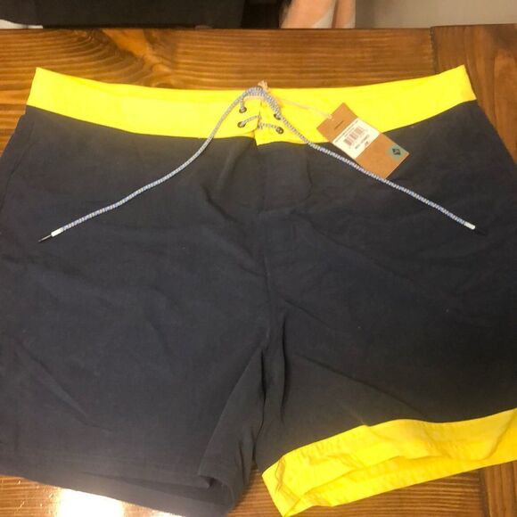 NWT MENS Sperry Board Shorts - Picture 1 of 4